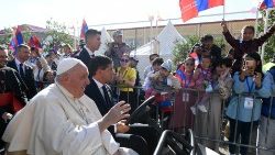 Fiéis da Mongólia se encontram com o Papa Francisco