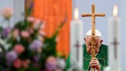 Papst Franziskus bei der Messfeier in der "Steppe-Arena" in der mongolischen Hauptstadt