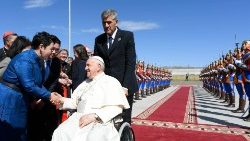 Papst Franziskus hat seine Mongolei-Reise beendet