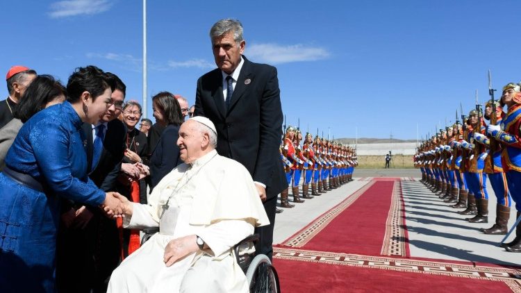 ĐTC chào từ giã Bộ trưởng Ngoại giao Mông Cổ 