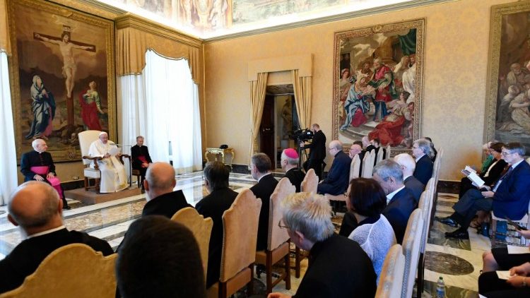 Momento de la audiencia del Papa a los participantes del Coloquio ecuménico paulino