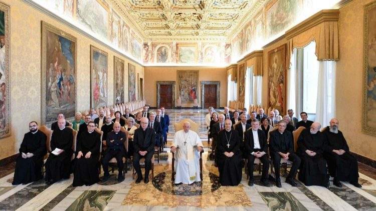 Popiežius priėmė ekumeninio biblistų susitikimo dalyvius