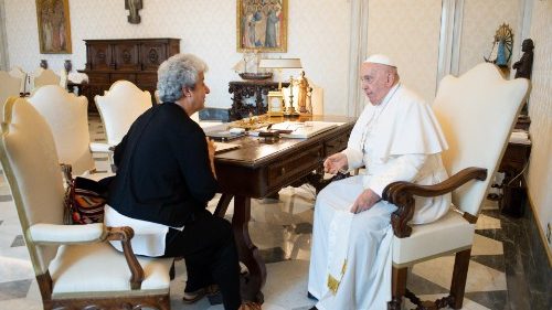 Papst traf Direktorin des „Centro Aletti“