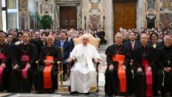 Samedi 16 septembre, le Pape a reçu à Rome un groupe de fidèles de Corée du Sud, à l’occasion de l’installation dans une niche de la basilique Saint-Pierre d’une statue du martyr saint André-Kim-Taegon.