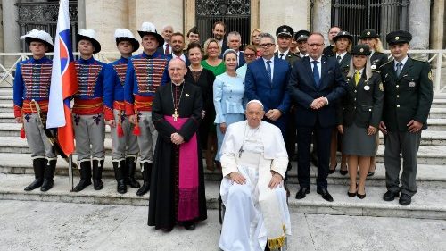 Pápež pozdravil pútnikov Ordinariátu OS a OZ sláviaceho jubileum