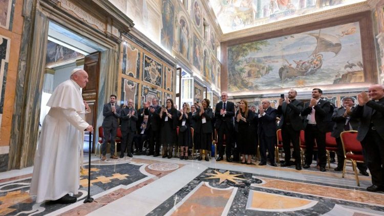 Il Papa con i partecipanti all'incontro a Roma dei rettori delle Università dell'America Latina