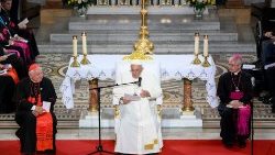 2023.09.22 Viaggio a Marsiglia - Preghiera Mariana con il Clero Diocesano nella Basilica di Notre-Dame-de-la-Garde