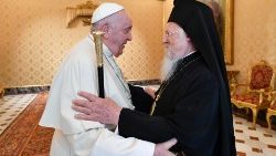 Ferenc pápa és Bartholomaiosz ökumenikus pátriárka
