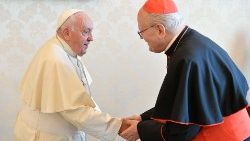 A budapesti pápalátogatás házigazdájaként mond köszönetet Erdő Péter bíboros   
