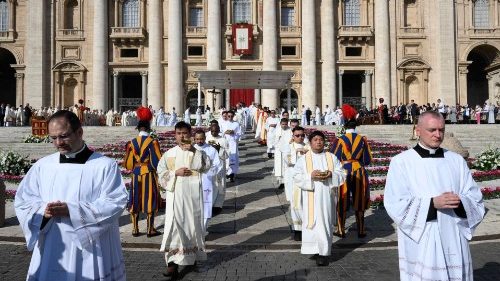 O Papa na abertura da Missa Sinodal: Caminhemos com o Espírito Santo