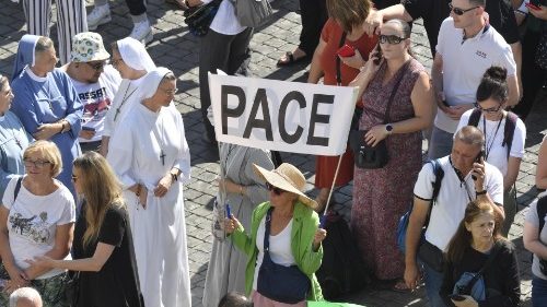 Papa Francisco: a ingratidão gera violência, um simples ‘obrigado’ pode trazer paz
