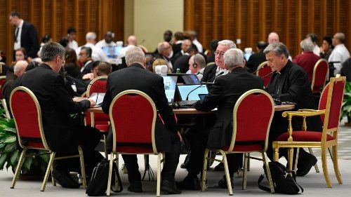 Synode: élection des membres des Commissions pour le rapport de synthèse et pour l’information