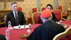 Deniso Bečirovičiaus vizitas Vatikano valstybės sekrtoriate