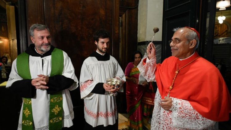 ĐHY Filipe Neri Ferrao, Tổng Giám mục của Goa và Damão, Ấn Độ, trong ngày nhận nhà thờ hiệu tòa (23/10/2023)