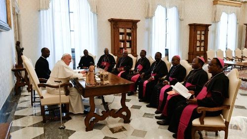 Le Pape encourage les évêques togolais à une formation continue du peuple de Dieu