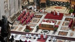 2023.11.03 Celebrazione eucaristica in suffragio di Benedetto XVI e di Cardinali e Vescovi defunti nel corso dell'anno