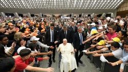 Fotografie de la evenimentul "Copiii se întâlnesc cu Papa" (6 noiembrie 2023, Aula Paul al VI-lea din Vatican) 