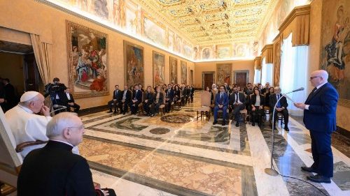 La Segreteria per l’Economia ha incontrato il Papa