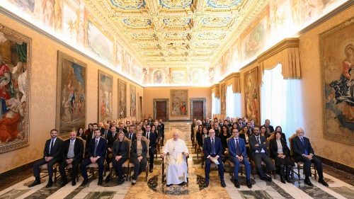 Папа сустрэўся з супрацоўнікамі Сакратарыята па эканоміцы