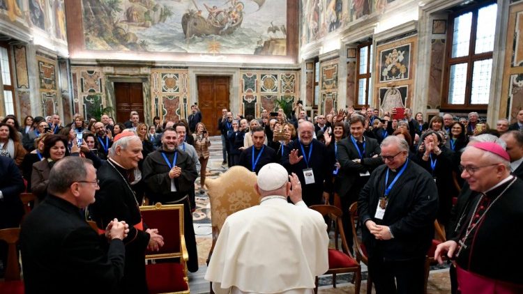 Popiežiaus audiencija Italijos vyskupijų nepilnamečių ir pažeidžiamų žmonių apsaugos tarnybų darbuotojams