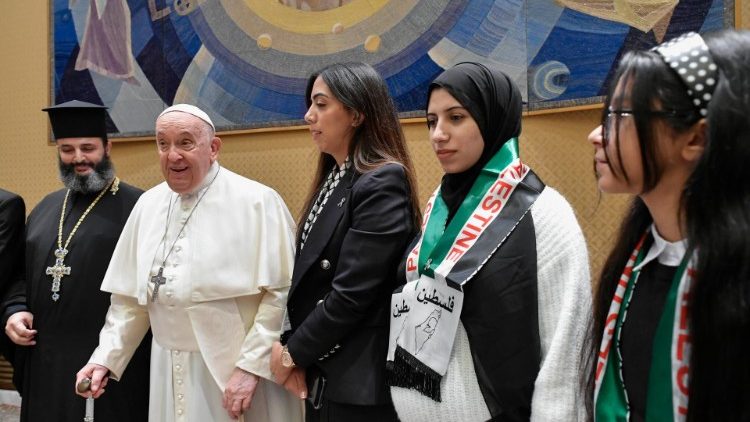Le Pape avec les membres de la délégation palestinienne