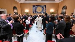 Ferenc pápa az Egészséggondozás etikája szeminárium résztvevőit fogadta a Vatikánban