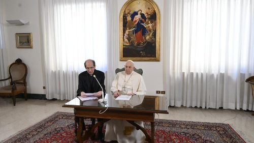 Il Papa: coltiviamo l'attesa di Gesù senza lamentele o distrazioni inutili