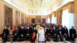 Papež Frančišek je v četrtek, 7. decembra 2023, sprejel v avdienco okoli sto članov gibanja fokolarov ob 80-letnici ustanovitve.