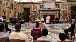Папа Франциск с новите посланици към Светия престол