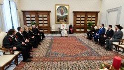 Папата с персонала на Службата на генералния одитор на Светия престол