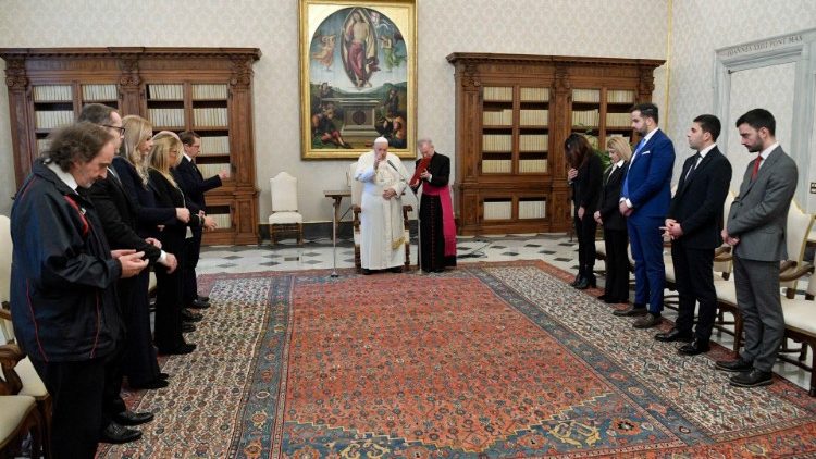 O Papa Francisco recebe em audiência os funcionários do Escritório do Auditor Geral