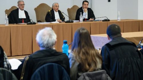 Juicio del Vaticano: penas de 37 años de prisión para los acusados