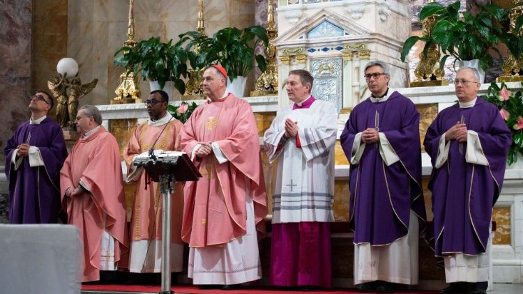 El cardenal Ángel Fernández tomó posesión de su iglesia titular en Roma