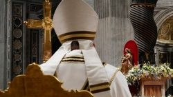 Papež František při liturgii ve Vatikánské bazilice