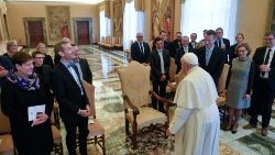 Papež František zdraví německé katolické novináře