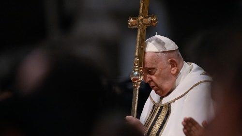 Épiphanie: le Pape invite à redécouvrir l'adoration de Dieu