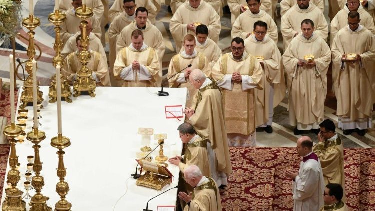 Popiežiaus vadovautos Kristaus Apsireiškimo iškilmės Mišios Šv. Petro bazilikoje