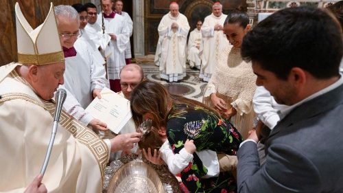 Le Pape a baptisé seize enfants dans la chapelle Sixtine