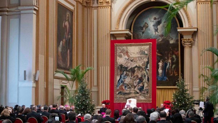 كلمة البابا إلى أعضاء السلك الدبلوماسي المعتمد لدى الكرسي الرسولي لمناسبة تبادل التهاني بحلول العام الجديد