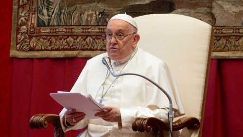 Papst analysiert vor Diplomaten „Weg des Friedens“