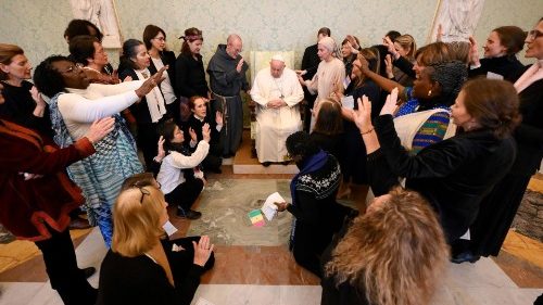 «Les mères savent surmonter les conflits et insuffler la paix», dit le Pape 