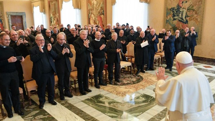 Papa pozdravlja članove svjetovne ustanove Svećenikâ misionarâ Kraljevstva Kristova