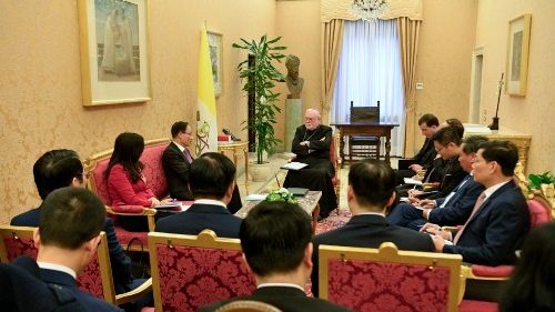 L'arcivescovo Gallagher in visita in Vietnam
