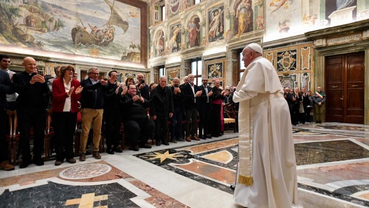 O Papa recebe Delegação da Diocese de Belluno-Feltre, no 60º aniversário do desastre do Vajont (Vatican Media)