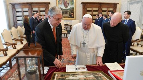 Папа встретился с президентом Казахстана