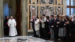 Papa Françesku pret Shoqatën Ndërkombëtare të Gazetarëve të Akredituar në Vatikan