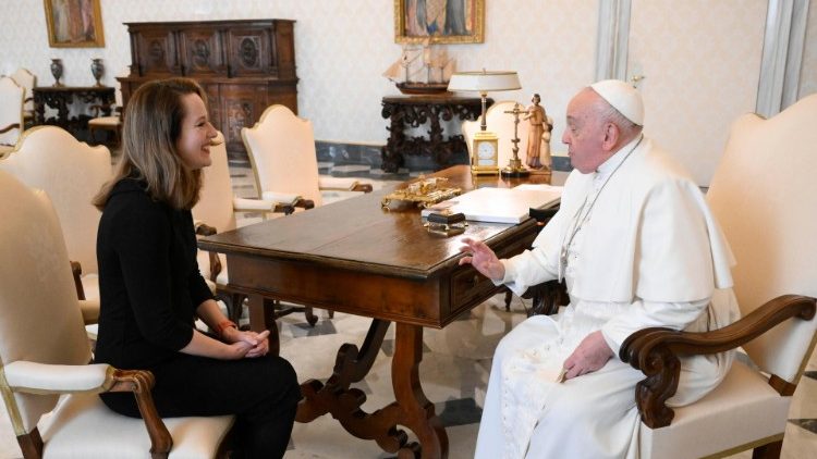 Ms. Pope and the Holy Father speak about migration issues