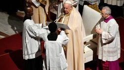 Papa Françesku kremtoi meshën në Bazilikën e Shën Pjetrit në Vatikan, në solemnitetin e Paraqitjes së Zotit në Tempull, njëkohësisht, Dita e 28-të Botërore e Jetës Rregulltare