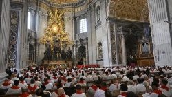 Cardeal Parolin presidiu Missa de abertura do Simpósio para Formação Permanente dis sacerdotes
