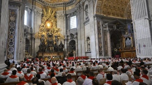 “Para não se tornar como lobos”: cardeal Tagle fala na abertura do Simpósio para a Formação Permanente de Sacerdotes